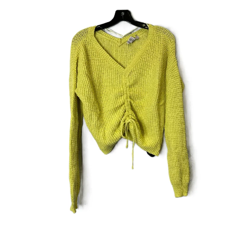 Sweater By Clothes Mentor In Yellow, Size: L