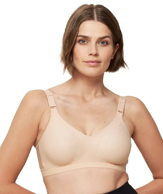 Triumph Triaction Wellness Wire-free Sports Bra - Neutral Beige