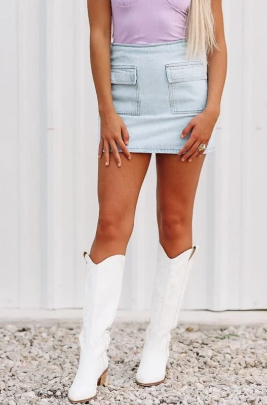 Front Pocket Denim Mini Skirt - Light Wash