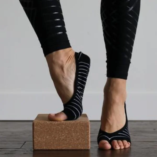 Ellis Grip Socks (Barre / Pilates)