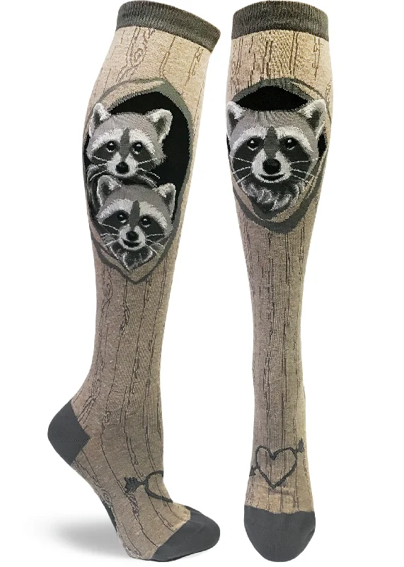 Women's Racoon's Den Knee High (Heather Taupe)