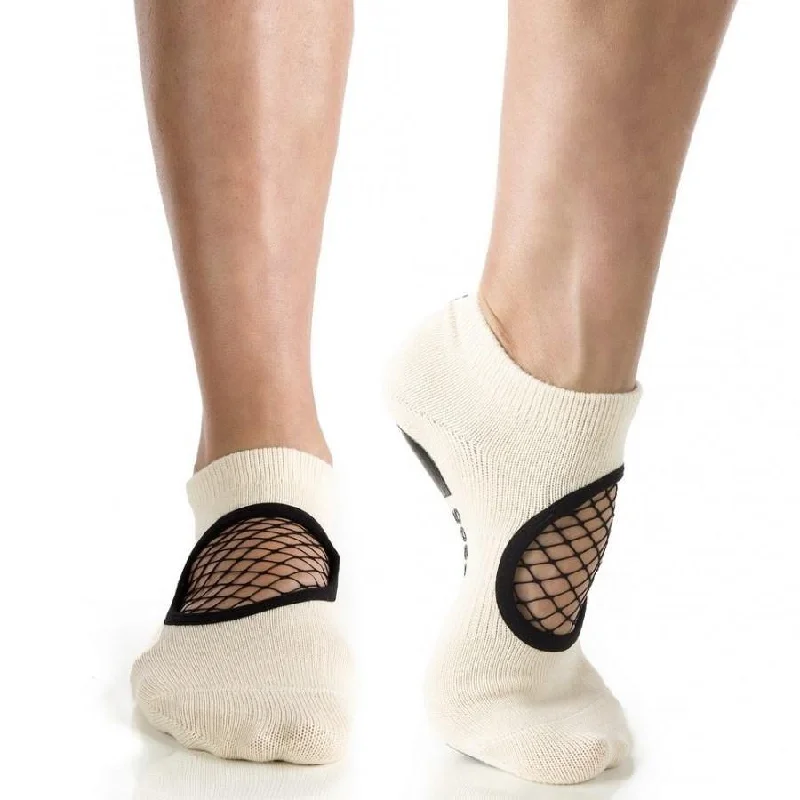 Arebesk Fishnet Grip Socks - Nude (Barre / Pilates)